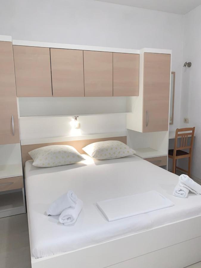 Apartments Center Baška Voda Exterior foto